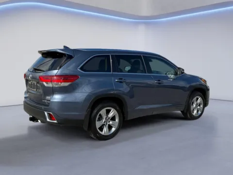 Another view of 2019 Toyota Highlander Limited for sale in Alcoa, TN at Airport Honda