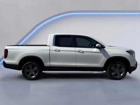 Photos of 2023 Honda Ridgeline RTL for sale in Alcoa, TN at Airport Honda