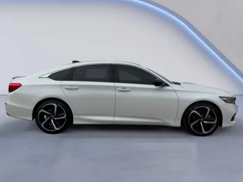Photos of 2022 Honda Accord Hybrid Sport for sale in Alcoa, TN at Airport Honda