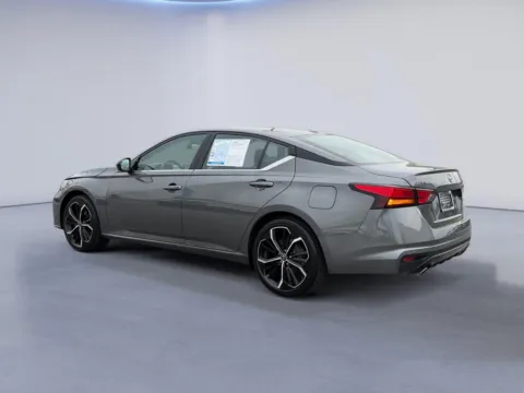 More photos of 2025 Nissan Altima SR at Airport Honda, TN