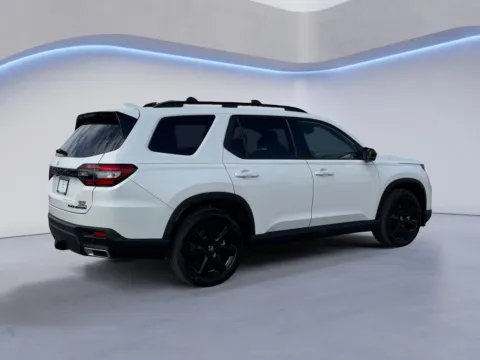 Another view of 2025 Honda Pilot Black Edition for sale in Alcoa, TN at Airport Honda