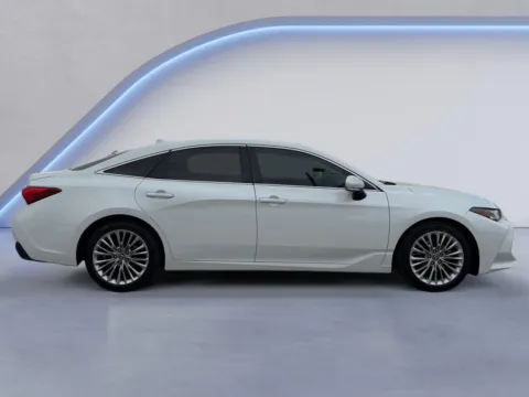 Photos of 2019 Toyota Avalon Limited for sale in Alcoa, TN at Airport Honda