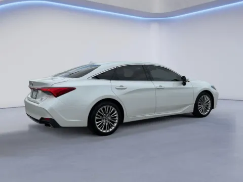 Another view of 2019 Toyota Avalon Limited for sale in Alcoa, TN at Airport Honda