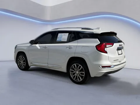 More photos of 2024 GMC Terrain Denali at Airport Honda, TN