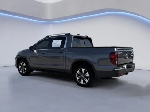 More photos of 2019 Honda Ridgeline RTL at Airport Honda, TN