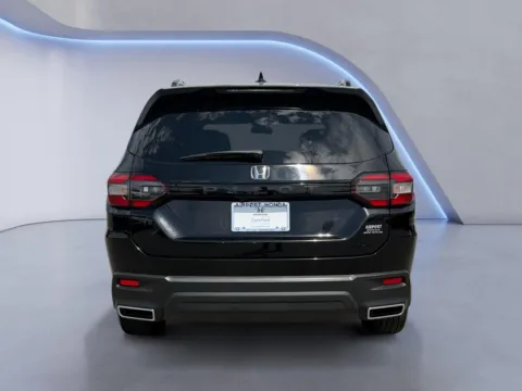 More photos of 2025 Honda Pilot Sport at Airport Honda, TN