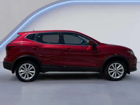 Photos of 2019 Nissan Rogue Sport S for sale in Alcoa, TN at Airport Honda