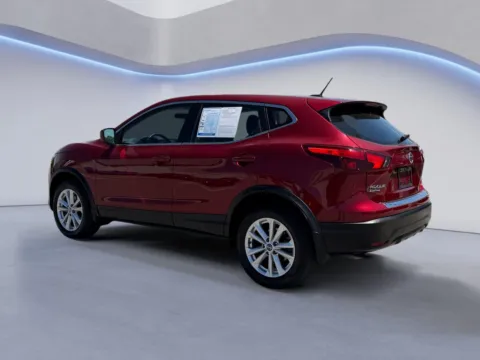 More photos of 2019 Nissan Rogue Sport S at Airport Honda, TN