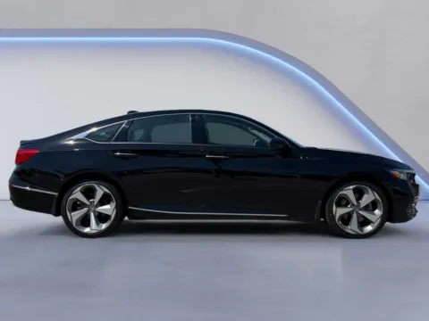 Photos of 2019 Honda Accord Touring for sale in Alcoa, TN at Airport Honda