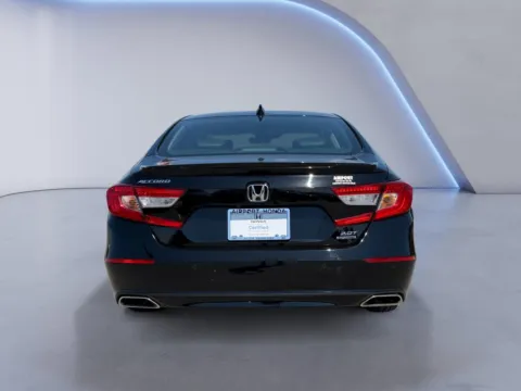 More photos of 2019 Honda Accord Touring at Airport Honda, TN