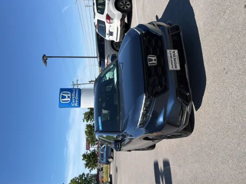 More photos of 2025 Honda CR-V Hybrid Sport-L at Airport Honda, TN