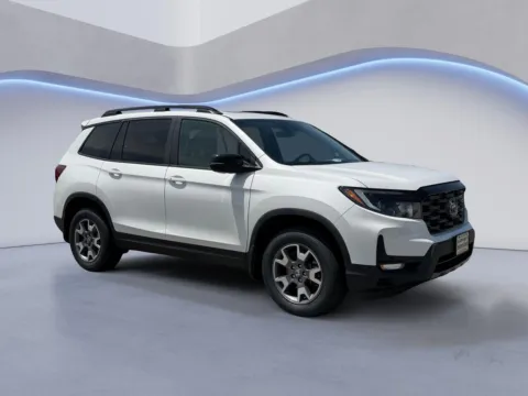 White 2023 Honda Passport TrailSport for sale in Alcoa, TN