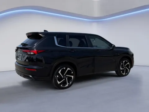 Another view of 2022 Mitsubishi Outlander ES for sale in Alcoa, TN at Airport Honda