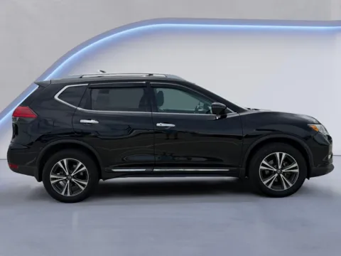 Photos of 2017 Nissan Rogue SL for sale in Alcoa, TN at Airport Honda