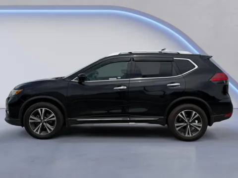 More photos of 2017 Nissan Rogue SL at Airport Honda, TN