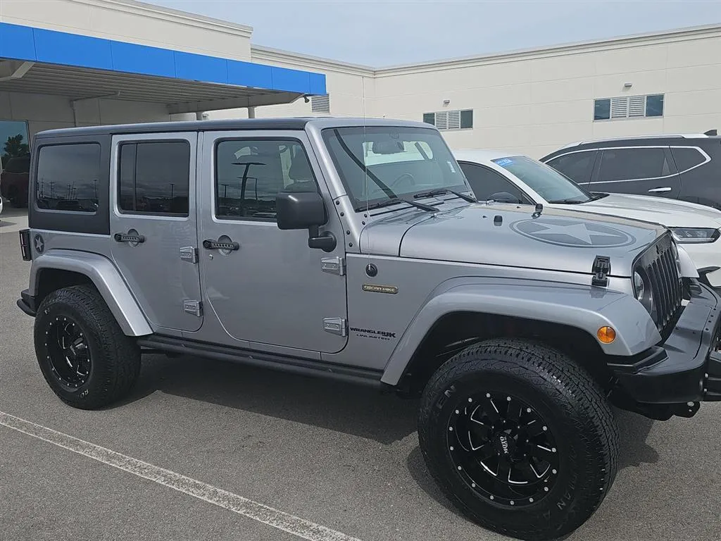 Silver 2018 Jeep Wrangler JK Unlimited Freedom Edition for sale in Alcoa, TN