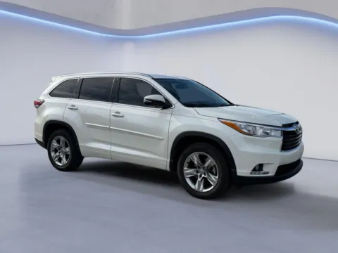 White 2014 Toyota Highlander Limited for sale in Alcoa, TN