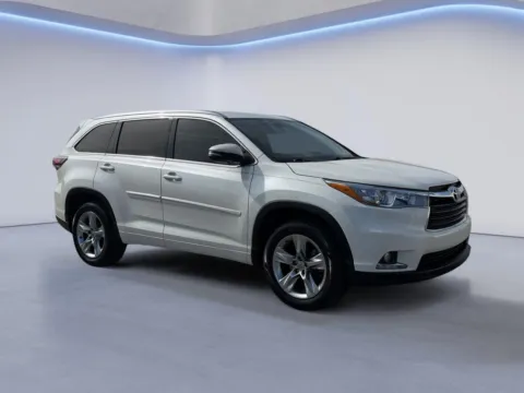White 2014 Toyota Highlander Limited for sale in Alcoa, TN