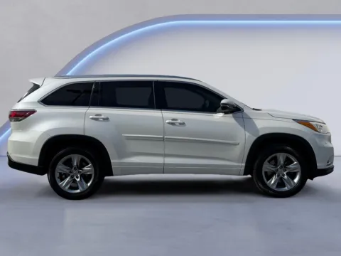 Photos of 2014 Toyota Highlander Limited for sale in Alcoa, TN at Airport Honda
