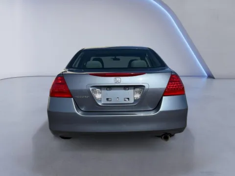 More photos of 2007 Honda Accord Sdn LX SE at Airport Honda, TN