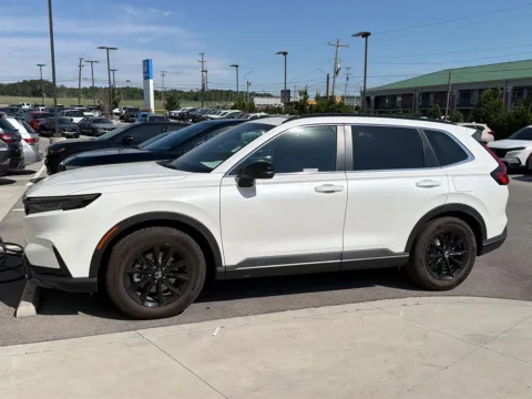 More photos of 2025 Honda CR-V Hybrid Sport-L at Airport Honda, TN