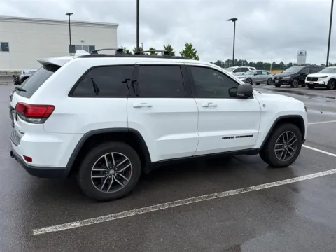 White 2018 Jeep Grand Cherokee Trailhawk for sale in Alcoa, TN