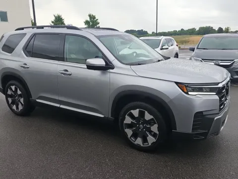 More photos of 2026 Honda Pilot Elite at Airport Honda, TN