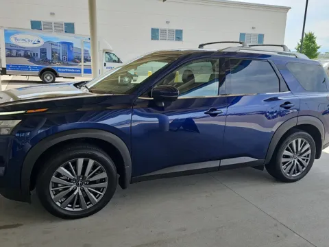 Blue 2025 Nissan Pathfinder SL for sale in Alcoa, TN