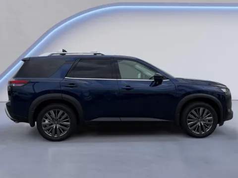 Photos of 2025 Nissan Pathfinder SL for sale in Alcoa, TN at Airport Honda
