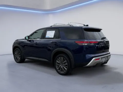 More photos of 2025 Nissan Pathfinder SL at Airport Honda, TN