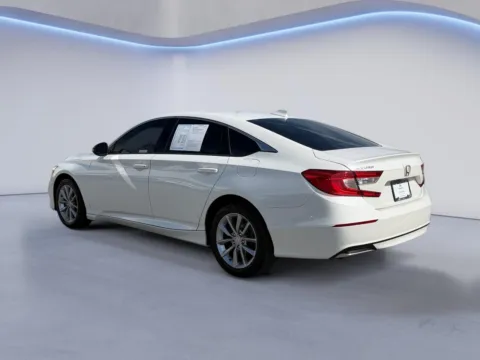 More photos of 2021 Honda Accord Sedan LX at Airport Honda, TN