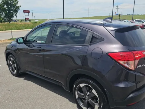 Photos of 2018 Honda HR-V EX-L Navi for sale in Alcoa, TN at Airport Honda