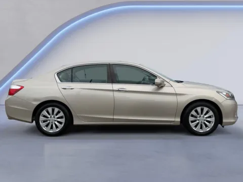 Photos of 2014 Honda Accord Sedan EX-L for sale in Alcoa, TN at Airport Honda