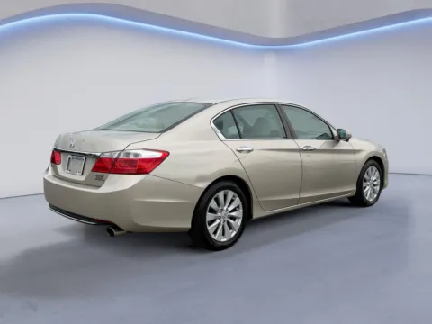Another view of 2014 Honda Accord Sedan EX-L for sale in Alcoa, TN at Airport Honda