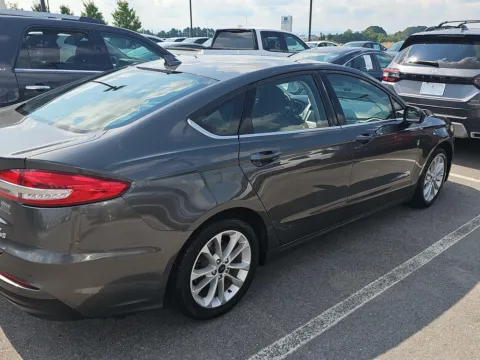 More photos of 2019 Ford Fusion Hybrid SE at Airport Honda, TN