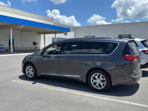 More photos of 2018 CHRYSLER PACIFICA TOURLP at Airport Honda, TN