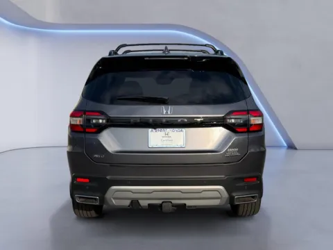 More photos of 2025 HONDA PILOT TRG at Airport Honda, TN