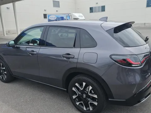 Photos of 2026 HONDA HR-V EXL for sale in Alcoa, TN at Airport Honda
