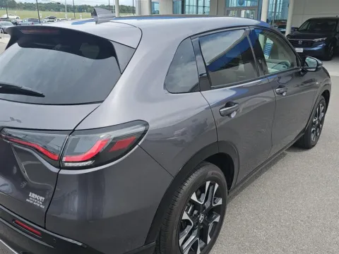 More photos of 2026 HONDA HR-V EXL at Airport Honda, TN