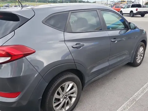 More photos of 2016 HYUNDAI TUCSON SE at Airport Honda, TN