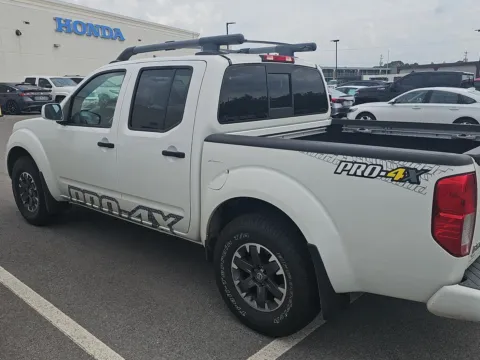 Photos of 2021 Nissan Frontier PRO-4X for sale in Alcoa, TN at Airport Honda