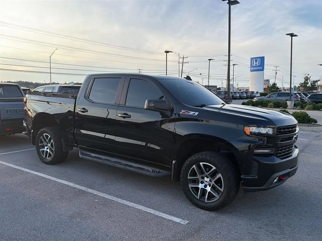Black 2020 Chevrolet Silverado 1500 LT Trail Boss for sale in Alcoa, TN