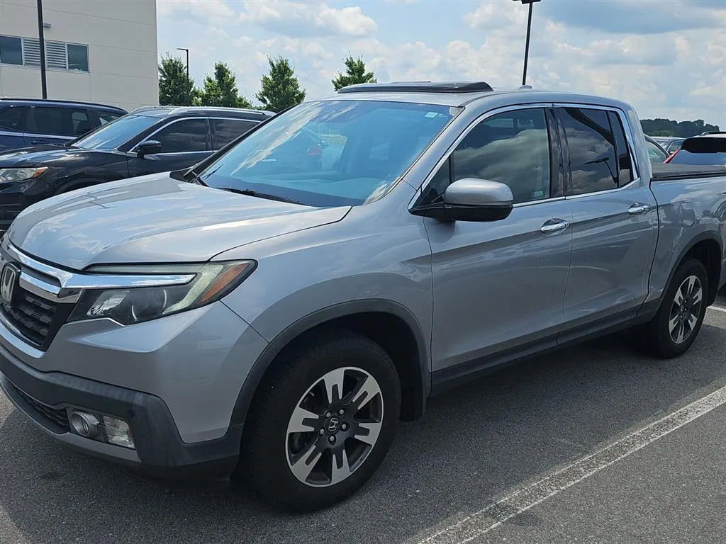 Silver 2019 Honda Ridgeline RTL-E for sale in Alcoa, TN