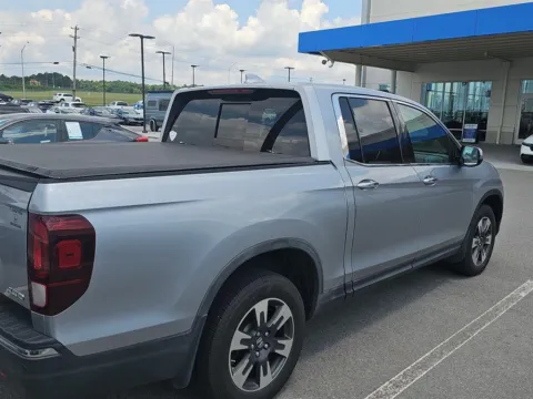More photos of 2019 Honda Ridgeline RTL-E at Airport Honda, TN
