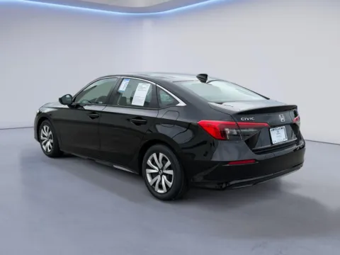 More photos of 2023 Honda Civic Sedan LX at Airport Honda, TN