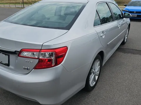 More photos of 2013 TOYOTA CAMRY HYBRID at Airport Honda, TN