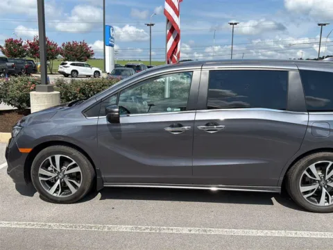 Photos of 2024 Honda Odyssey Touring for sale in Alcoa, TN at Airport Honda