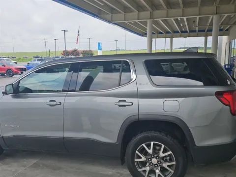 Photos of 2023 GMC Acadia SLE for sale in Alcoa, TN at Airport Honda