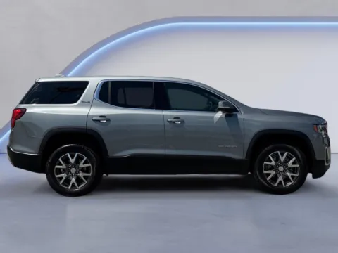 Photos of 2023 GMC Acadia SLE for sale in Alcoa, TN at Airport Honda