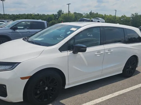 White 2025 Honda Odyssey Sport-L for sale in Alcoa, TN